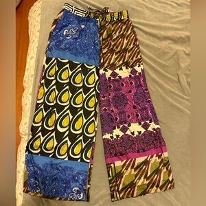 Zara wide leg patterned pants, size M
